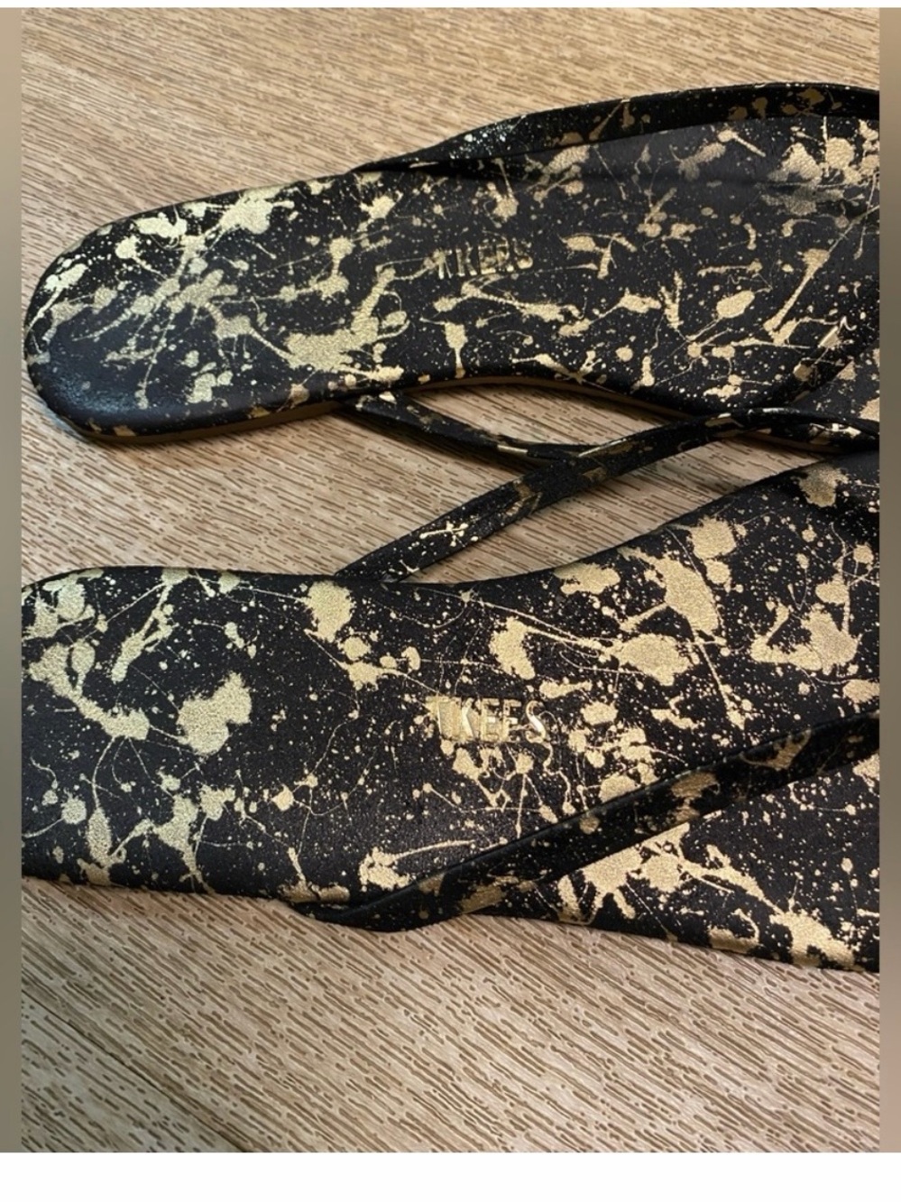 Tkees sandals. Worn just a handful of times - Picture 2 of 4